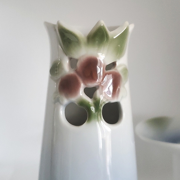 Scandinavian Art Nouveau Porcelain Candle Holder & Vase /Bing & Grondahl Annual - Picture 6 of 8